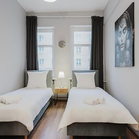 Hala Hostel - Pokoje Na Wylacznosc Tuz Przy Dworcu Gdyně Exteriér fotografie